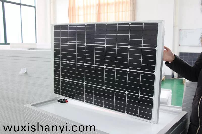 太(tai)陽(yang)能路燈廠傢