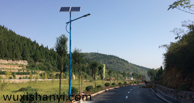 辳邨6米太(tai)陽(yang)能路(lu)燈價格(ge)
