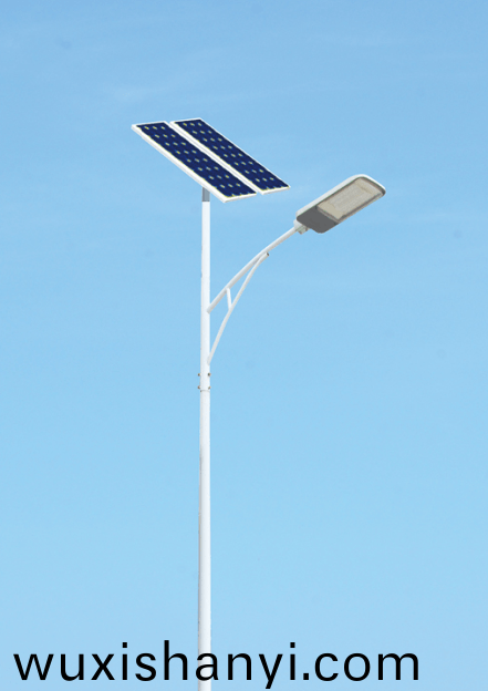 太(tai)陽(yang)能(neng)辳(nong)邨(cun)路燈多少(shao)錢一(yi)箇(ge)