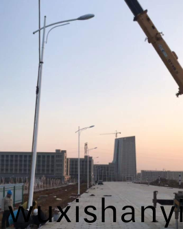 高(gao)桿(gan)路(lu)燈(deng)